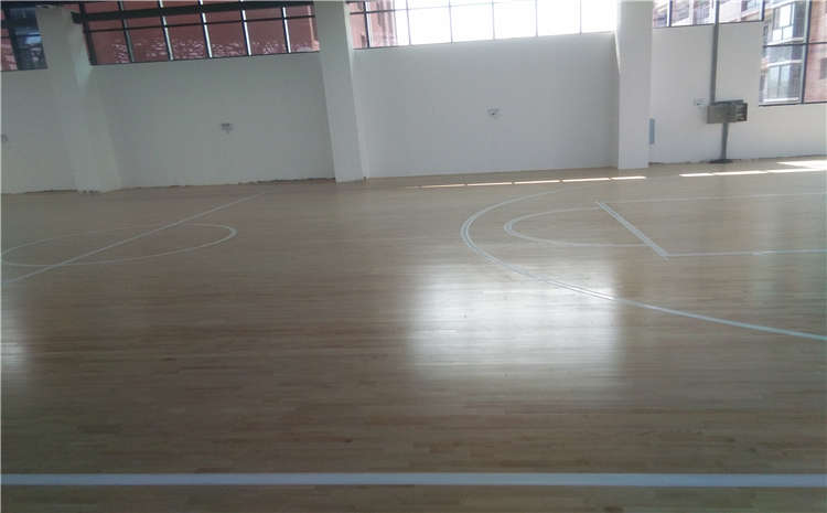 健身房篮球木地板正确的清洁保养流程