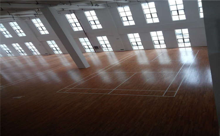 篮球木地板的优异运动功能
