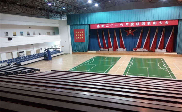 为什么室内篮球馆更受欢迎呢
