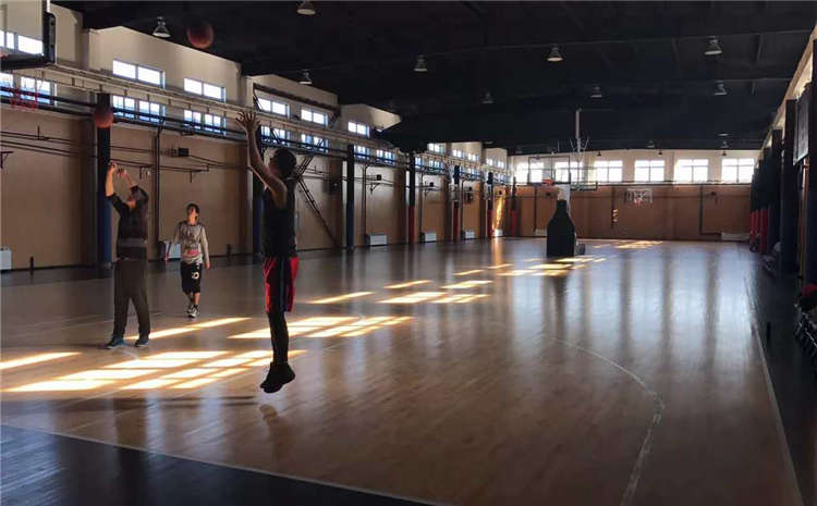 篮球馆木地板优势,篮球馆木地板选购细节