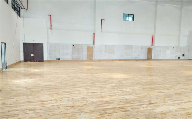 篮球场运动木地板 定期保养会延长使用寿命