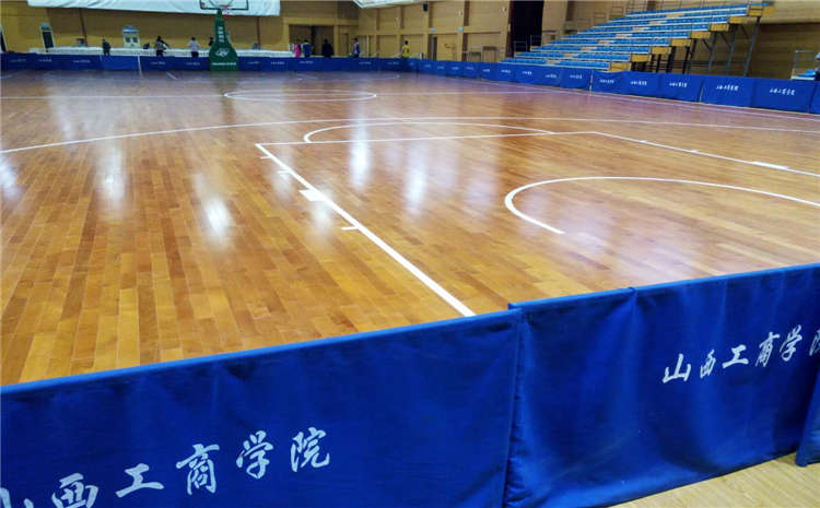 篮球木地板材质的选择