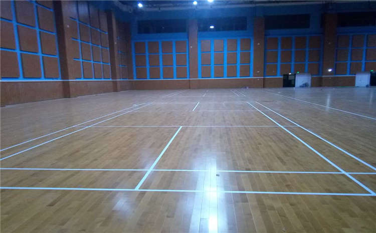 阿荣体育馆运动木地板翻新价格