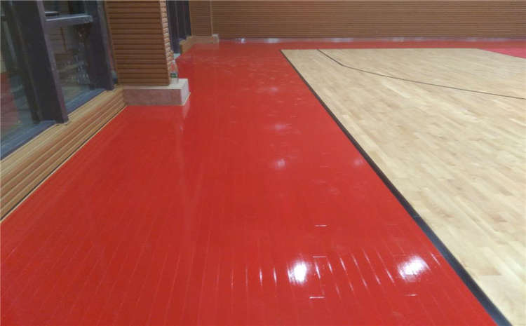 专业的篮球馆篮球木地板铺装