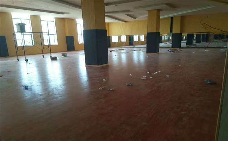 体育运动木地板可以从三个方面去辨别好与坏