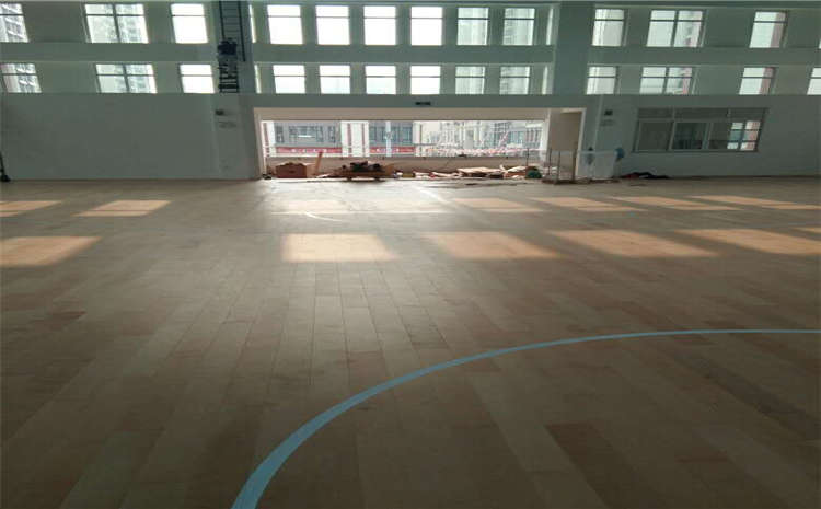 永顺室内篮球馆运动木地板安装方法