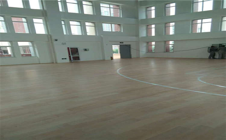 <b>篮球馆篮球木地板材质要求</b>