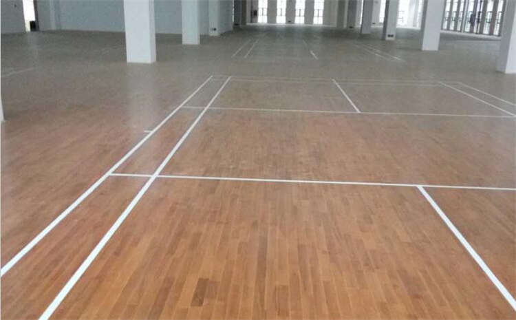 乒乓球篮球木地板安装后，要注意以下保养细节