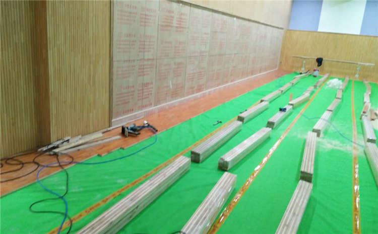 体育运动场馆使用实木运动地板的好处