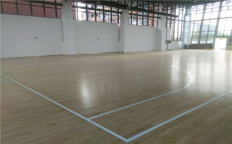 羽毛球场PVC塑胶地板的应用优势