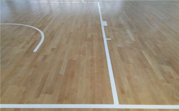篮球馆为什么指定体育运动实木运动地板