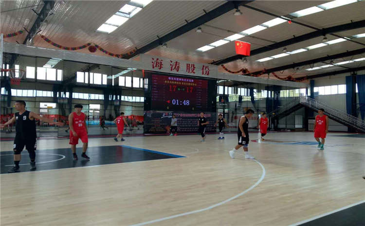 室内篮球馆运动木地板和运动地胶的区别