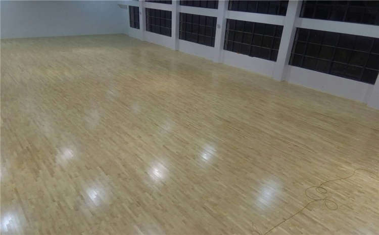 安装篮球馆运动木地板需要注意以下6个方面