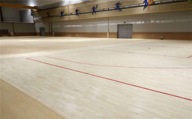 枫木做为体育场所专用地板材料的优点