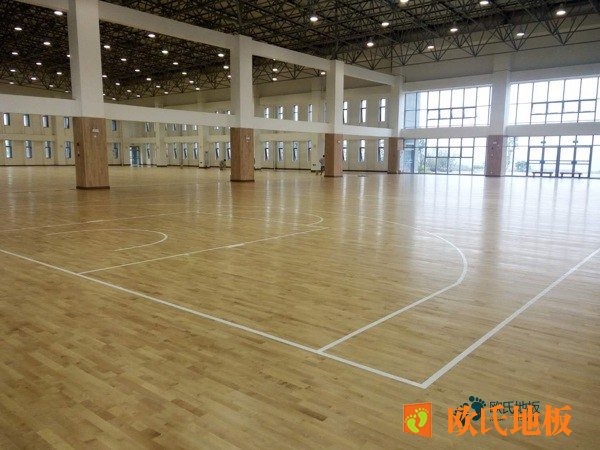 篮球馆专用篮球木地板优点与缺点您了解多少呢？